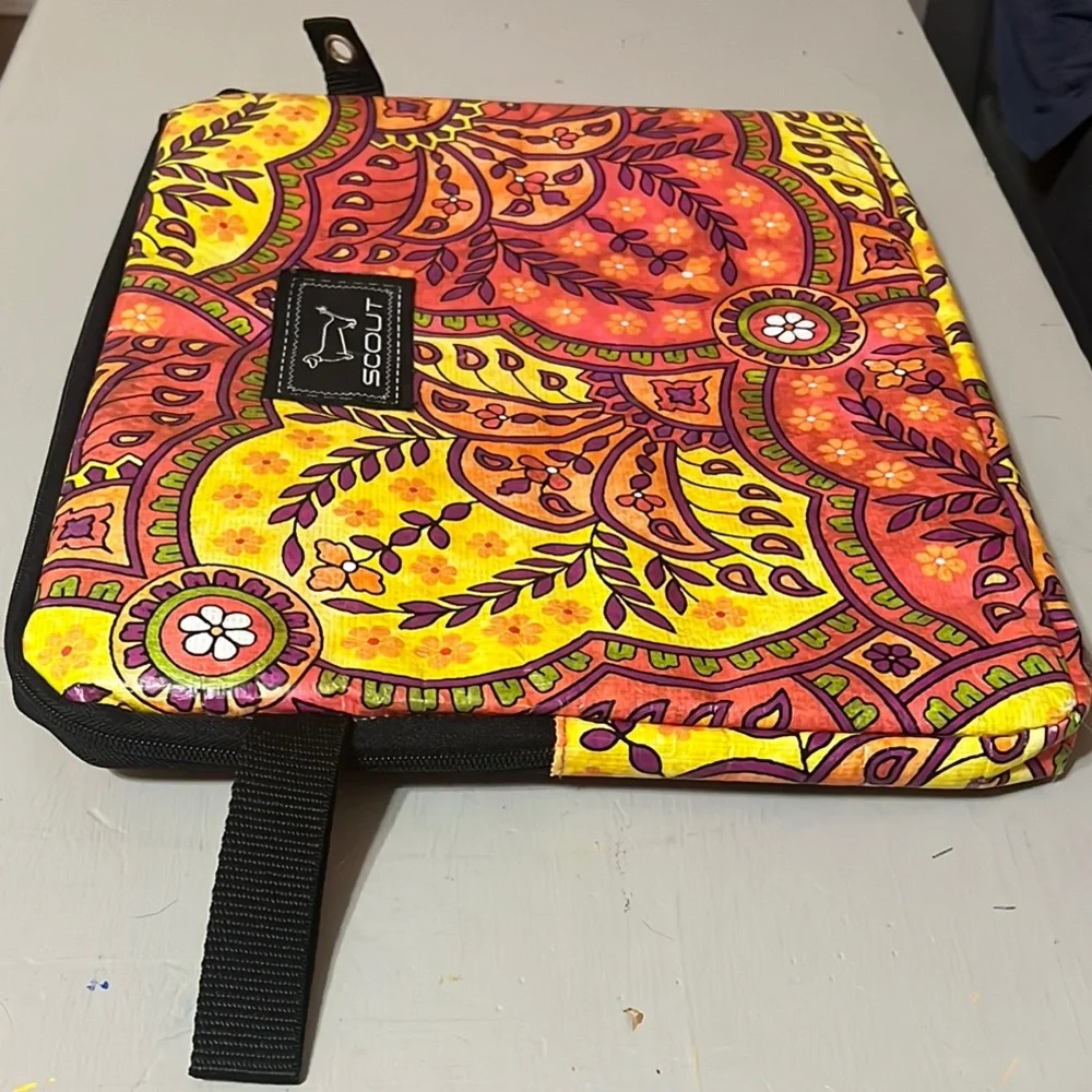 Scout Vibrant Patterned padded Laptop Sleeve Case